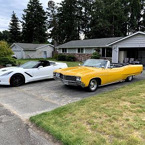Buick And Corvette In Oak Harbor 2022